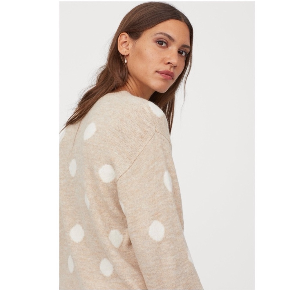Sweater - Picture 5 of 5